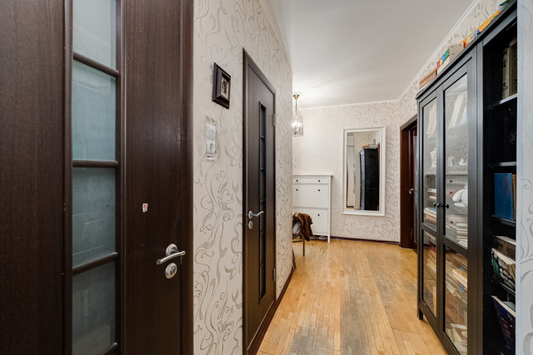 Продам двухкомнатную (2-комн.) квартиру, Маршала Баграмяна ул, 2, Москва г