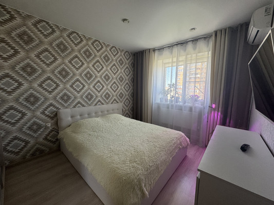 Продам трехкомнатную (3-комн.) квартиру, Коблова пер, 4, Ростов-на-Дону г