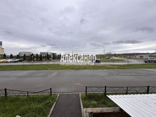 Продам однокомнатную (1-комн.) квартиру, Тихоокеанская ул, 1к1, Парголово п
