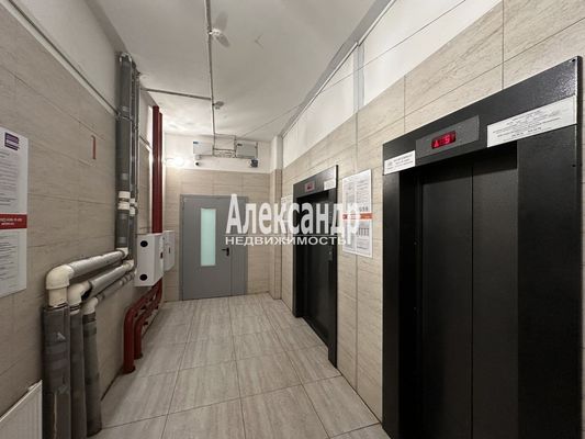 Продам однокомнатную (1-комн.) квартиру, Тихоокеанская ул, 1к1, Парголово п