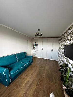 Продам двухкомнатную (2-комн.) квартиру, Бела Куна ул, 19, Симферополь г