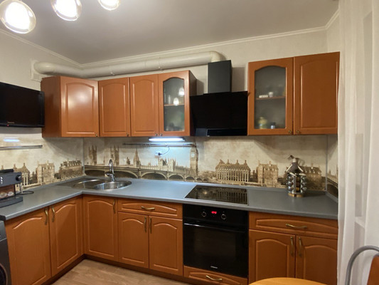 Продам трехкомнатную (3-комн.) квартиру, Маяковского ул, 41/1, Пермь г