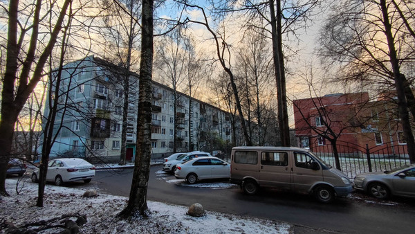 Продам трехкомнатную (3-комн.) квартиру, Маршала Тухачевского ул, 33А, Санкт-Петербург г