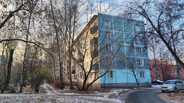 Продам трехкомнатную (3-комн.) квартиру, Маршала Тухачевского ул, 33А, Санкт-Петербург г