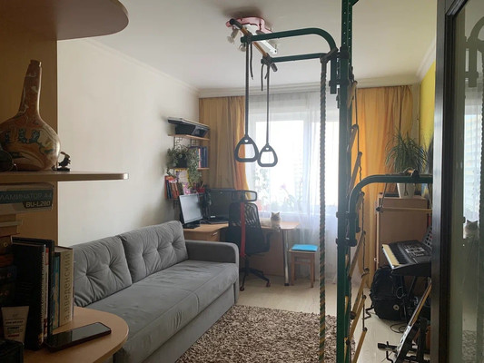 Продам двухкомнатную (2-комн.) квартиру, им. Селезнева ул, 4Б, Краснодар г