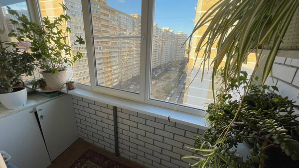 Продам двухкомнатную (2-комн.) квартиру, им. Селезнева ул, 4Б, Краснодар г