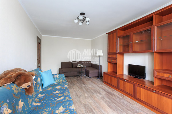 Продам двухкомнатную (2-комн.) квартиру, Короленко ул, 10, Москва г