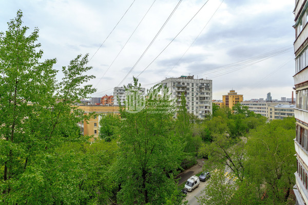 Продам двухкомнатную (2-комн.) квартиру, Короленко ул, 10, Москва г