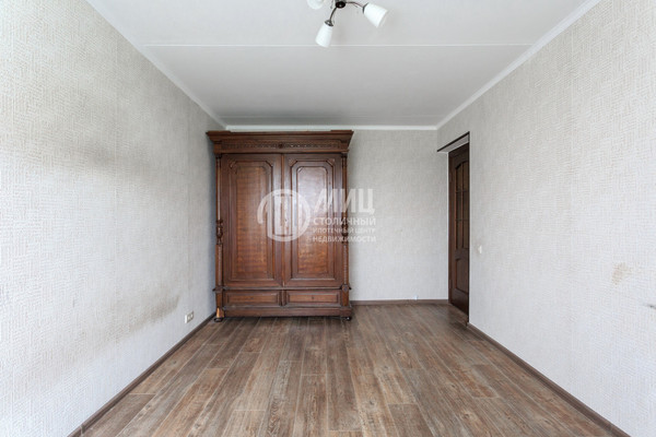 Продам двухкомнатную (2-комн.) квартиру, Короленко ул, 10, Москва г