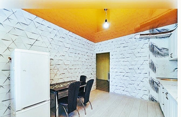Продам трехкомнатную (3-комн.) квартиру, им. Валерия Гассия ул, 2к2, Краснодар г