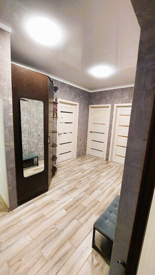 Продам трехкомнатную (3-комн.) квартиру, им. Невкипелого ул, 242к1, Краснодар г
