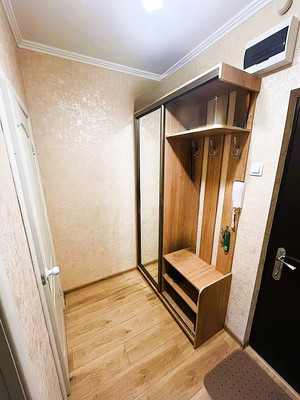 Продам однокомнатную (1-комн.) квартиру, им. Валерия Гассия ул, 42к2, Краснодар г