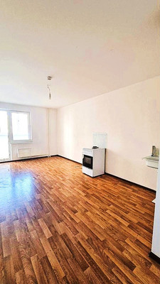 Продам трехкомнатную (3-комн.) квартиру, им. писателя Знаменского пр-кт, 17, Краснодар г