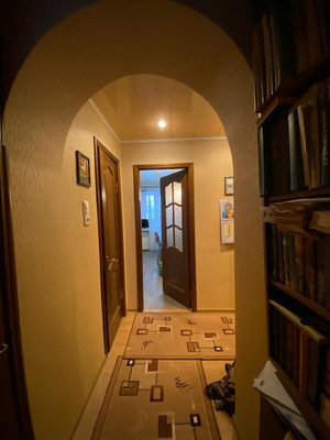 Продам двухкомнатную (2-комн.) квартиру, Шаронова ул, 9, Форносово гп