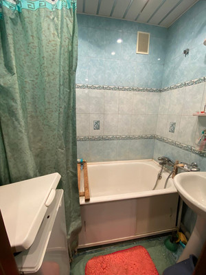 Продам двухкомнатную (2-комн.) квартиру, Шаронова ул, 9, Форносово гп