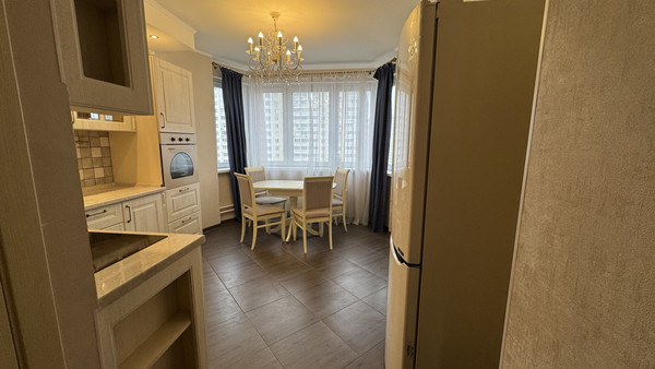 Продам двухкомнатную (2-комн.) квартиру, Рождественская ул, 37, Москва г