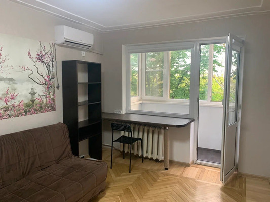 Продам двухкомнатную (2-комн.) квартиру, Ставропольская ул, 129, Краснодар г