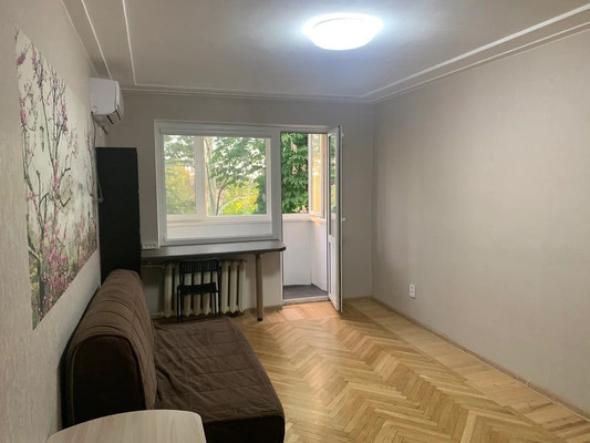 Продам двухкомнатную (2-комн.) квартиру, Ставропольская ул, 129, Краснодар г
