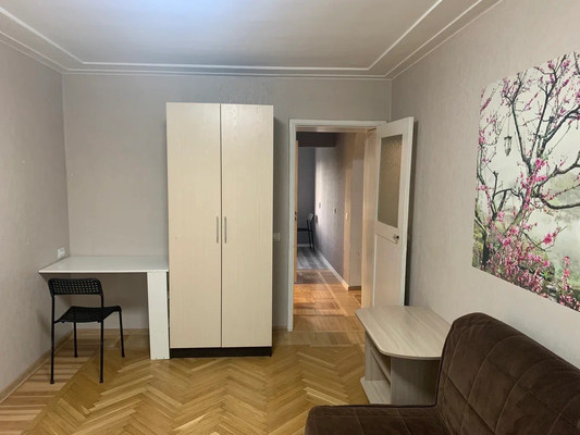 Продам двухкомнатную (2-комн.) квартиру, Ставропольская ул, 129, Краснодар г