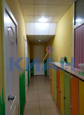 Продам трехкомнатную (3-комн.) квартиру, Курчатова ул, 1ка, Красноярск г