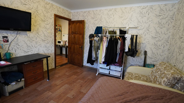 Продам трехкомнатную (3-комн.) квартиру, Ашихина ул, 5, Ставрополь г