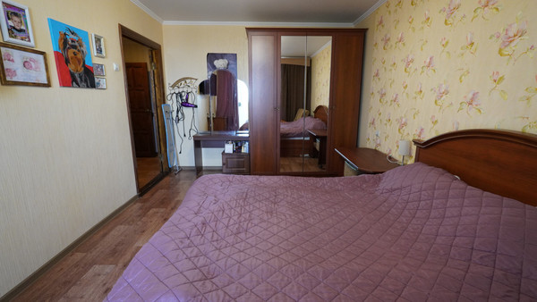 Продам трехкомнатную (3-комн.) квартиру, Ашихина ул, 5, Ставрополь г