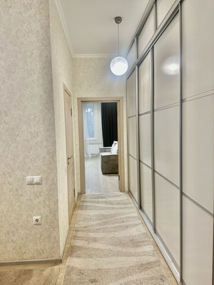 Продам трехкомнатную (3-комн.) квартиру, Баки Урманче ул, 1, Казань г