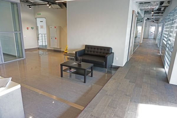 Сдам коммерческое помещение 540 м2, Романов пер, 4 2, Москва г