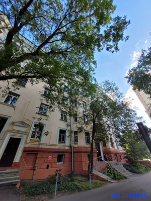 Продам трехкомнатную (3-комн.) квартиру, Измайловская пл, 9к1, Москва г