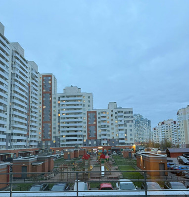 Продам двухкомнатную (2-комн.) квартиру, Тихоокеанская ул, 1к1, Парголово п