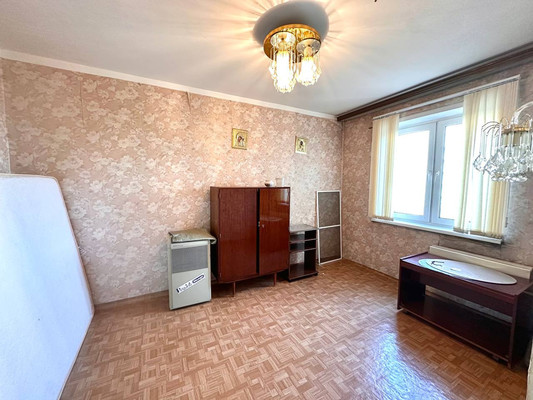 Продам двухкомнатную (2-комн.) квартиру, Взлетная ул, 26, Красноярск г