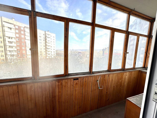 Продам двухкомнатную (2-комн.) квартиру, Взлетная ул, 26, Красноярск г