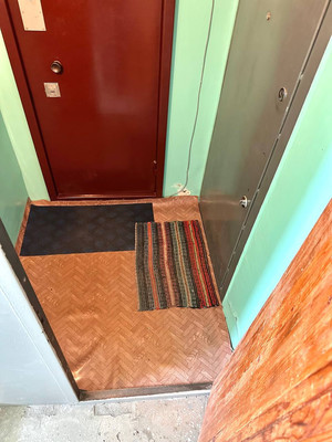 Продам двухкомнатную (2-комн.) квартиру, Взлетная ул, 26, Красноярск г