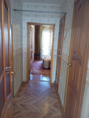 Продам трехкомнатную (3-комн.) квартиру, Гагарина ул, 4, Волгодонск г
