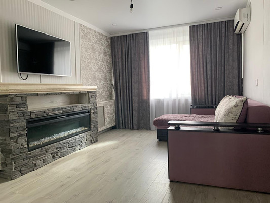 Продам двухкомнатную (2-комн.) квартиру, Маршала Кошевого ул, 3, Волгодонск г