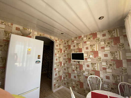 Продам двухкомнатную (2-комн.) квартиру, Морская ул, 118, Волгодонск г