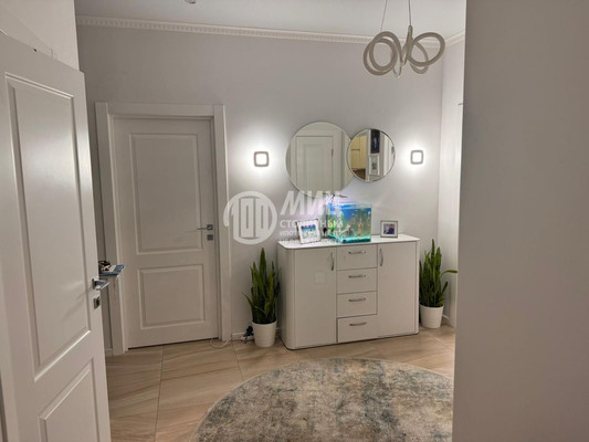 Продам трехкомнатную (3-комн.) квартиру, Черняховского ул, 19, Москва г
