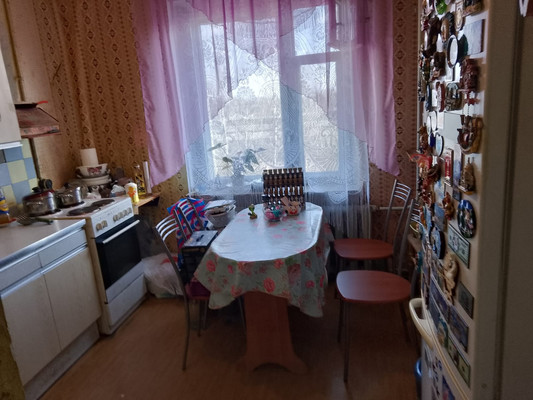 Продам двухкомнатную (2-комн.) квартиру, Городок Ижора ул, 2, Вайялово д