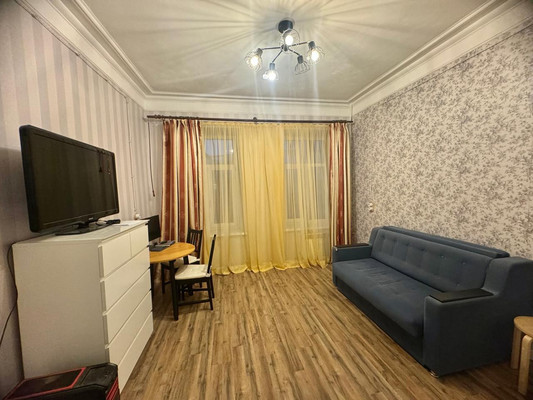 Продам многокомнатную квартиру, Мончегорская ул, 8, Санкт-Петербург г