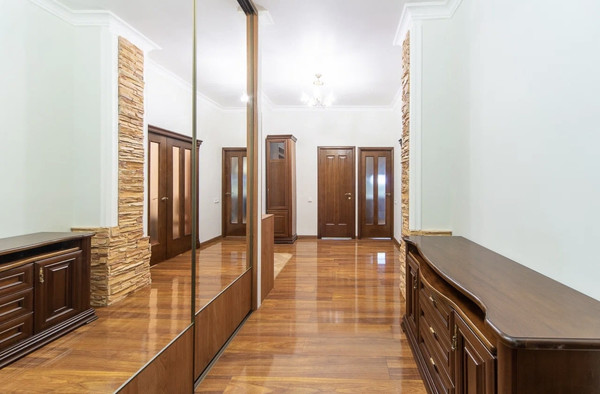 Продам трехкомнатную (3-комн.) квартиру, 3-е почтовое отделение ул, 55, Люберцы г