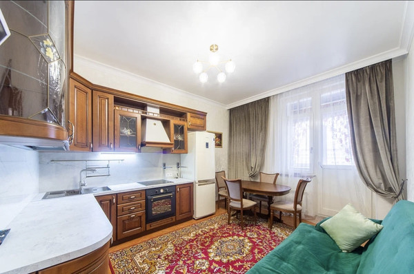 Продам трехкомнатную (3-комн.) квартиру, 3-е почтовое отделение ул, 55, Люберцы г