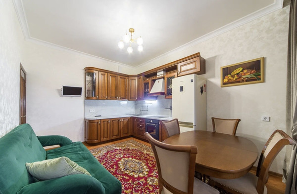 Продам трехкомнатную (3-комн.) квартиру, 3-е почтовое отделение ул, 55, Люберцы г