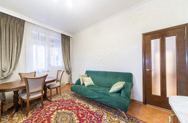Продам трехкомнатную (3-комн.) квартиру, 3-е почтовое отделение ул, 55, Люберцы г