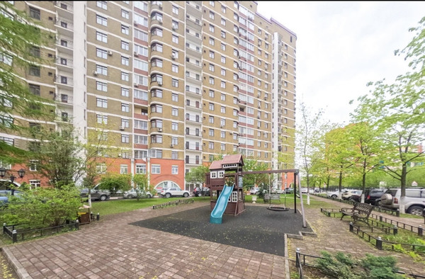 Продам трехкомнатную (3-комн.) квартиру, 3-е почтовое отделение ул, 55, Люберцы г