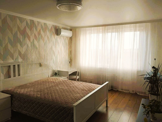 Продам трехкомнатную (3-комн.) квартиру, им. Валерия Гассия ул, 22, Краснодар г