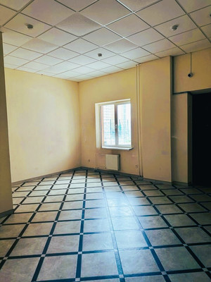 Продам трехкомнатную (3-комн.) квартиру, им. Валерия Гассия ул, 2к2, Краснодар г