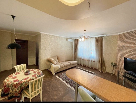 Продам двухкомнатную (2-комн.) квартиру, 20-я линия ул, 43, Ростов-на-Дону г