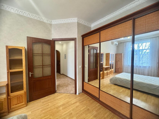 Продам двухкомнатную (2-комн.) квартиру, Ивановская ул, 12А, Санкт-Петербург г