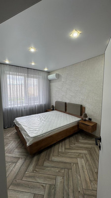 Продам двухкомнатную (2-комн.) квартиру, Солженицына пр-кт, 15, Ростов-на-Дону г