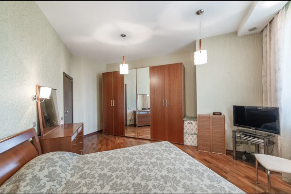 Продам трехкомнатную (3-комн.) квартиру, Удальцова ул, 85ака, Москва г
